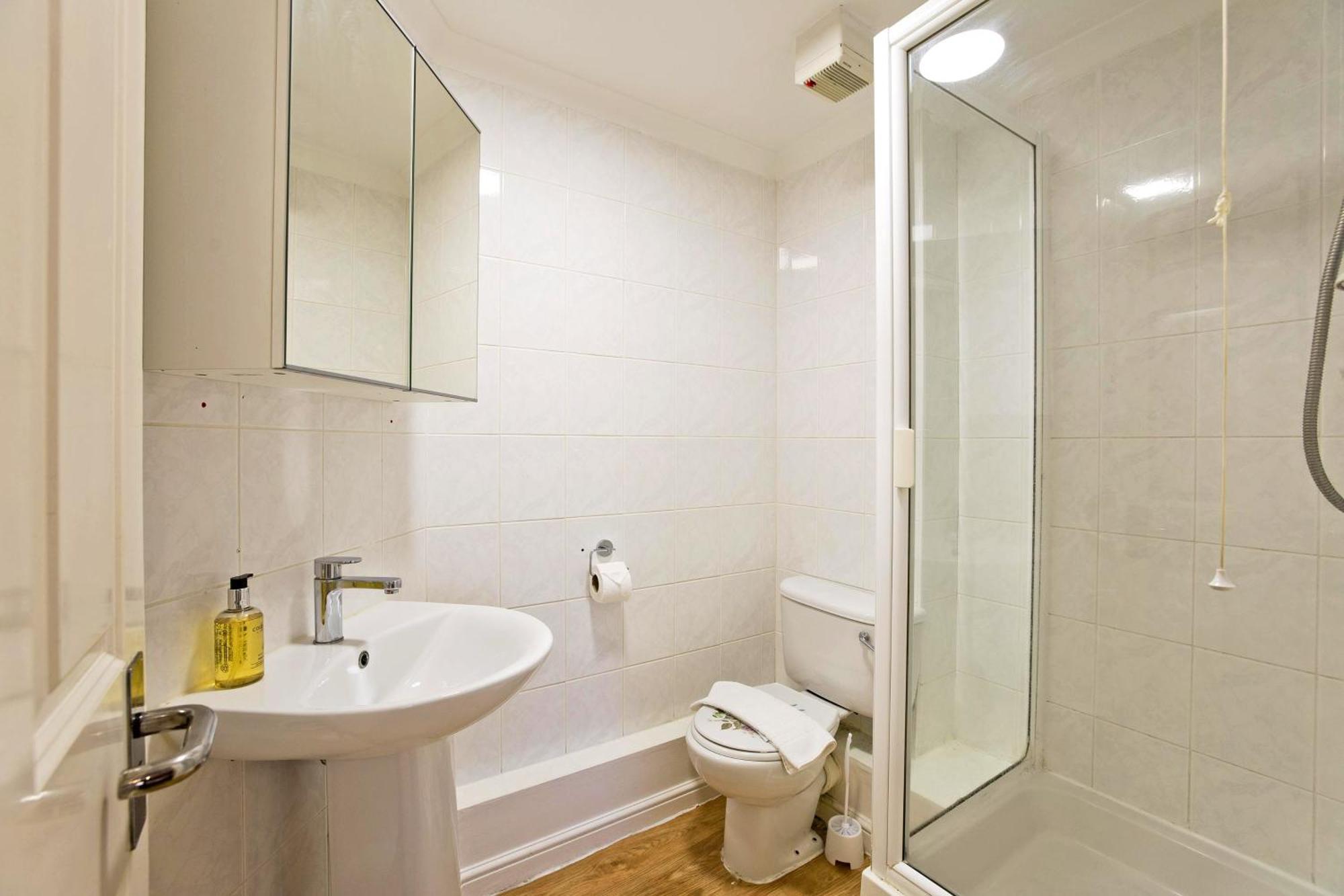Imperial Meridian Place Apartment London Exterior photo